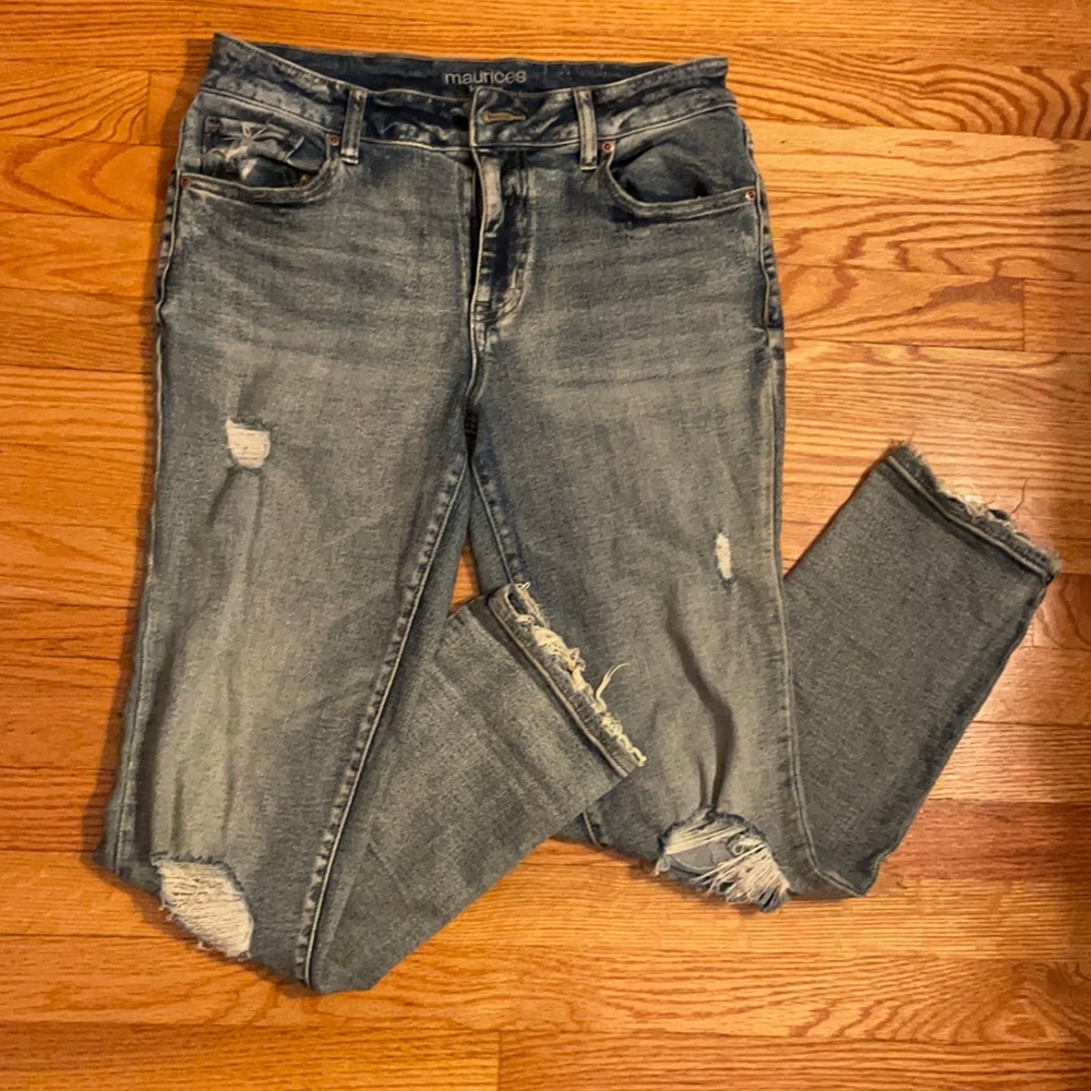 Maurice’s distressed high waisted jeans
